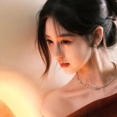 柯罗内的故事